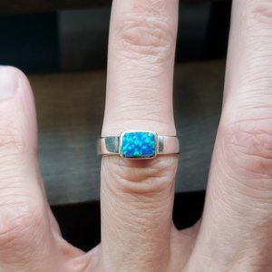 Size 6 925 Sterling Silver Rectangle Blue Opal Ring